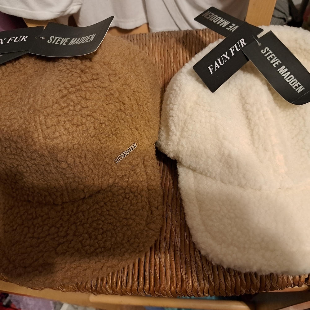 Steve Madden Fleece Cap